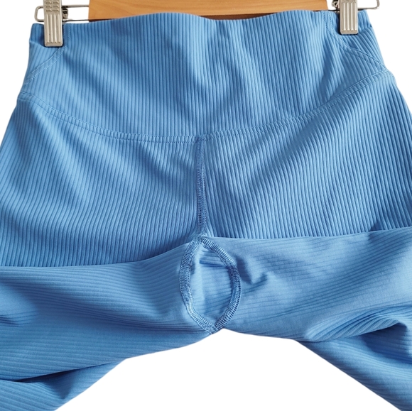 Lululemon Base Pace High-Rise Short *Ribbed Nulux in Blue Nile - Like New - Picture 8 of 14